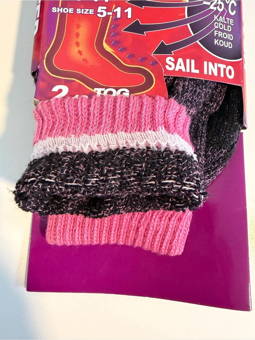Thermal Winter Crew Socks Women’s Shoe Size 5-11 in Black with Pink Cuff NWT